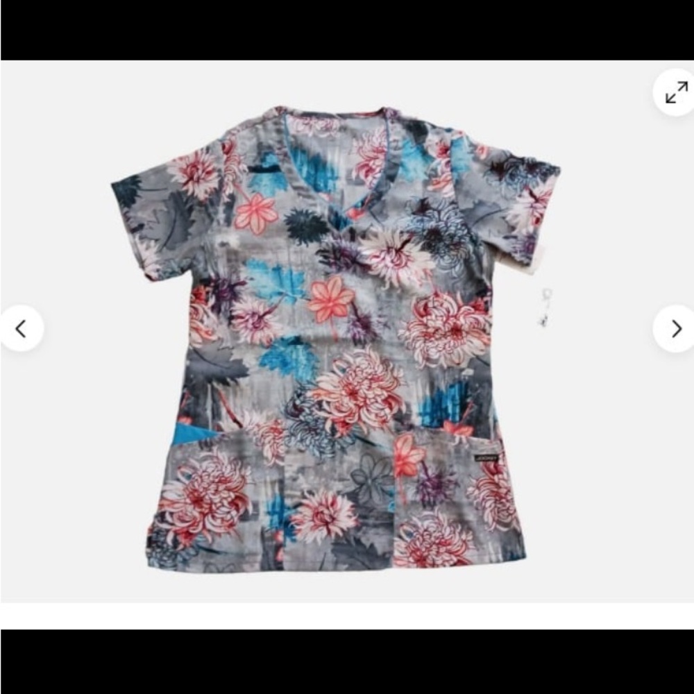 Jockey scrub top